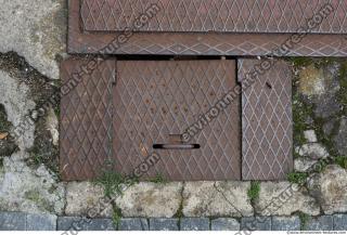 metal cover floor rusted